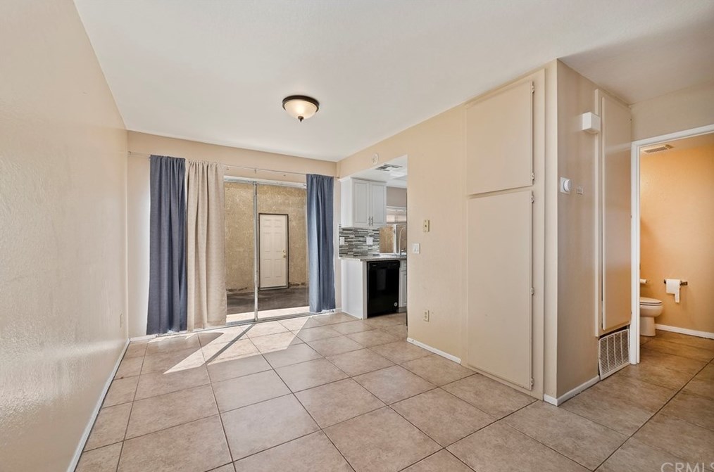 24115 Fir Ave, Moreno Valley CA  92553-2837 exterior