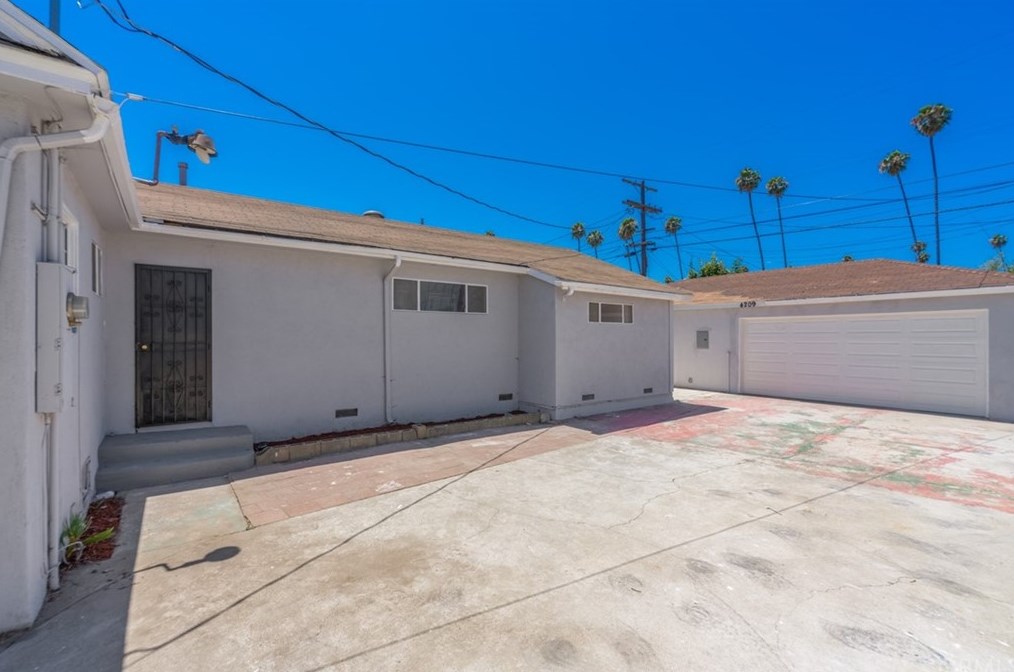 4211 Arlington Ave, Los Angeles CA  90008-4029 exterior
