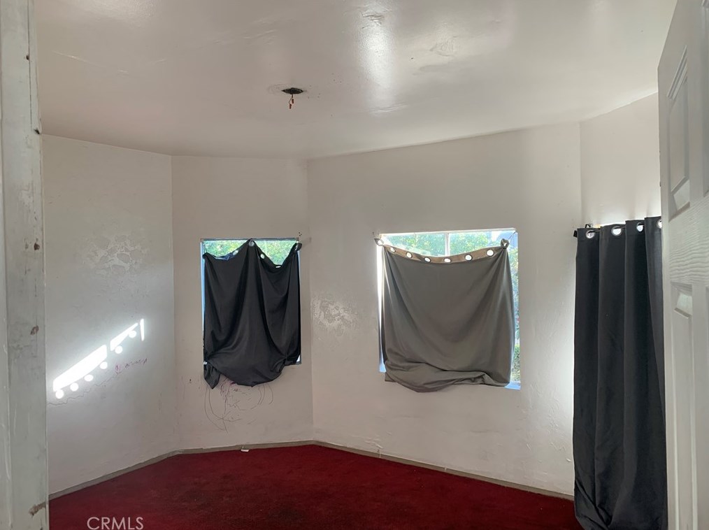 267 Monterey Ave, Pomona CA  91767-5421 exterior