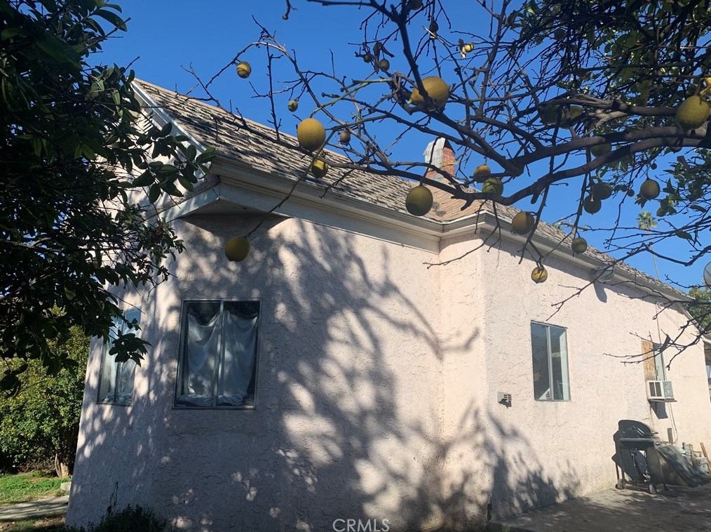 267 Monterey Ave, Pomona CA  91767-5421 exterior