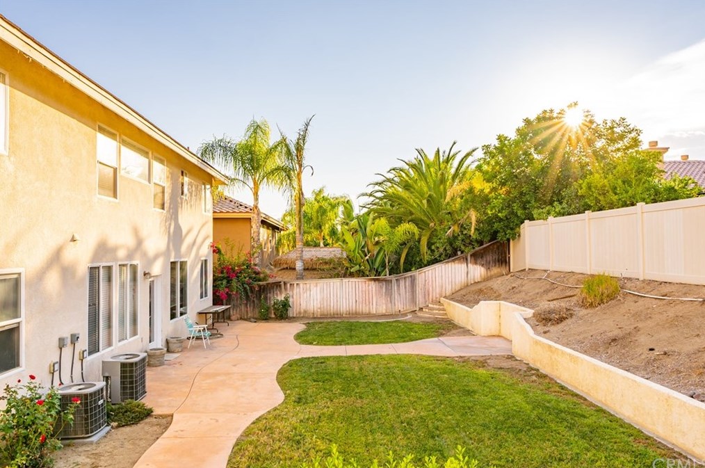 39516 Via Galletas, Murrieta CA exterior