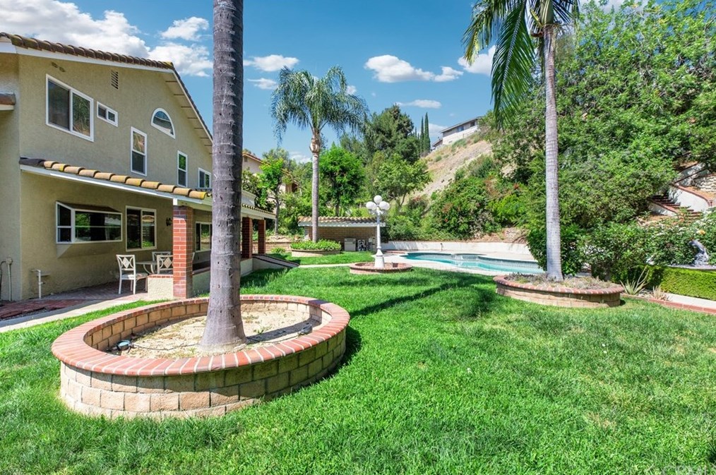 2989 Hillside Dr, West Covina CA  91791-3457 exterior