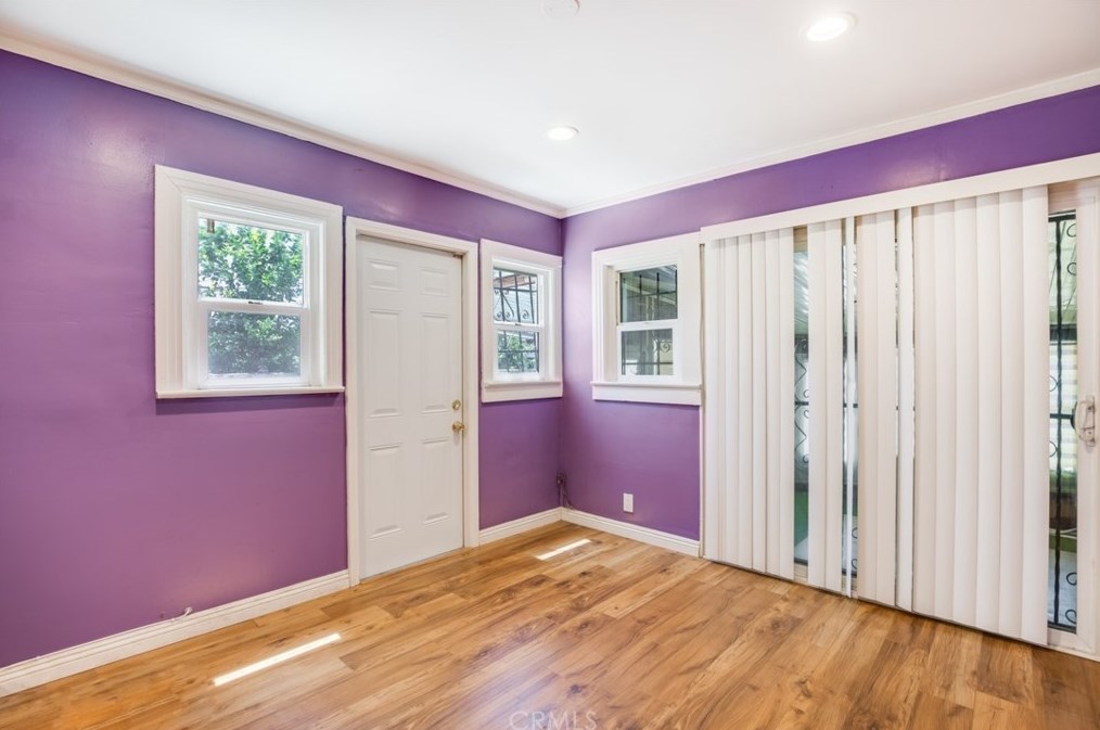 4227 Walton Ave, Los Angeles CA  90037-2427 exterior