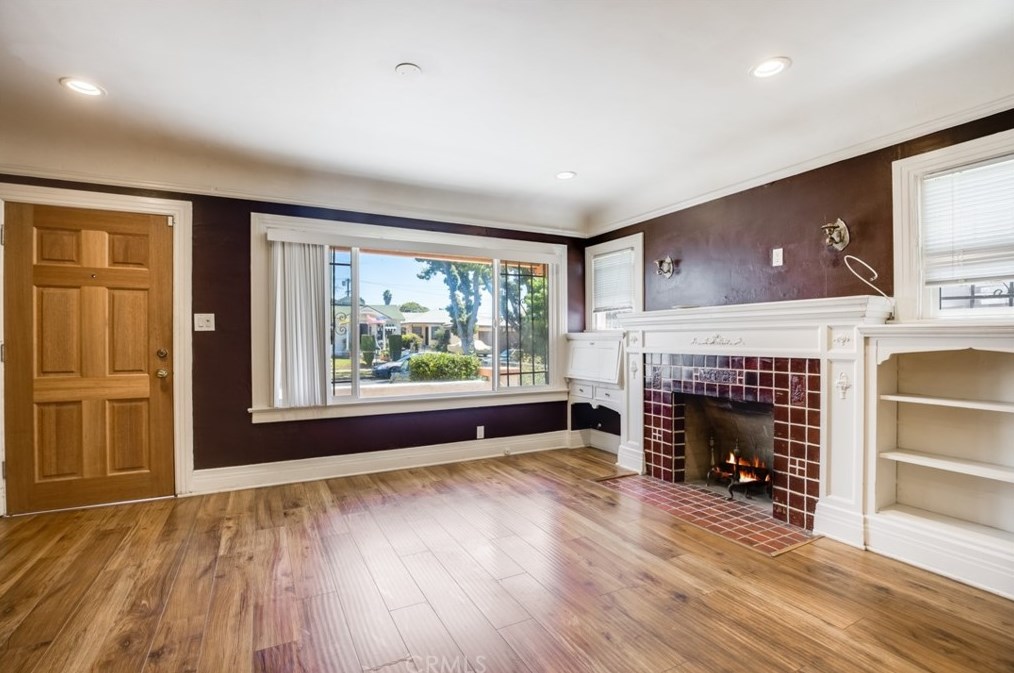 4227 Walton Ave, Los Angeles CA  90037-2427 exterior