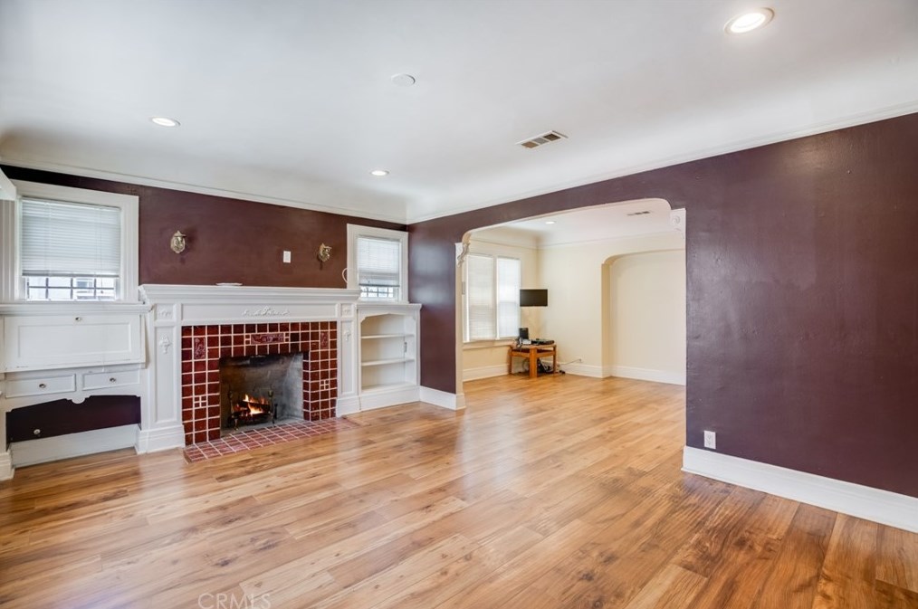 4227 Walton Ave, Los Angeles CA  90037-2427 exterior