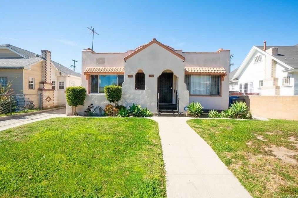 4227 Walton Ave, Los Angeles CA  90037-2427 exterior