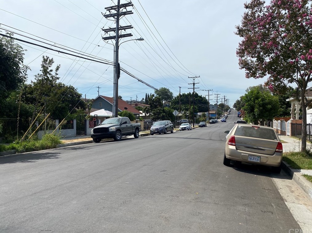 343 Marianna Ave, Los Angeles CA  90040-5443 exterior
