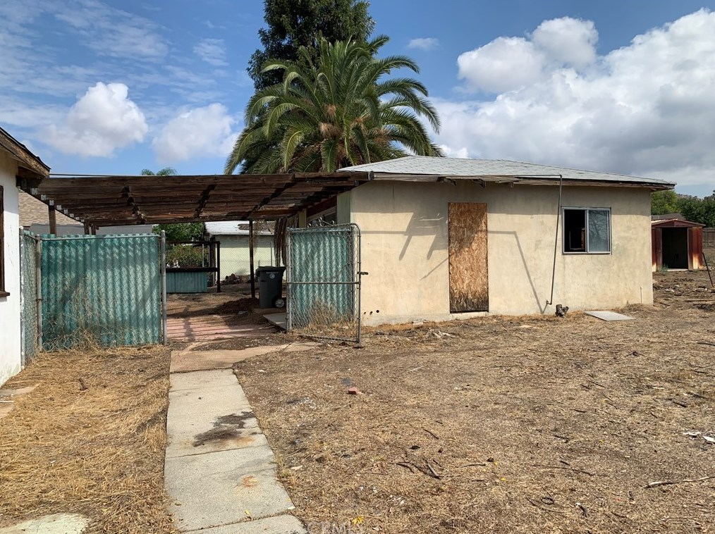 11896 Hubbard St, Moreno Valley CA  92557-6439 exterior