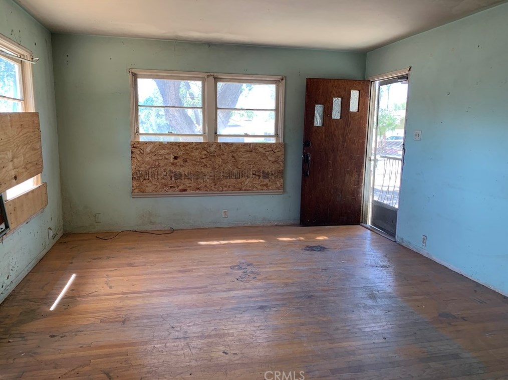 11896 Hubbard St, Moreno Valley CA  92557-6439 exterior