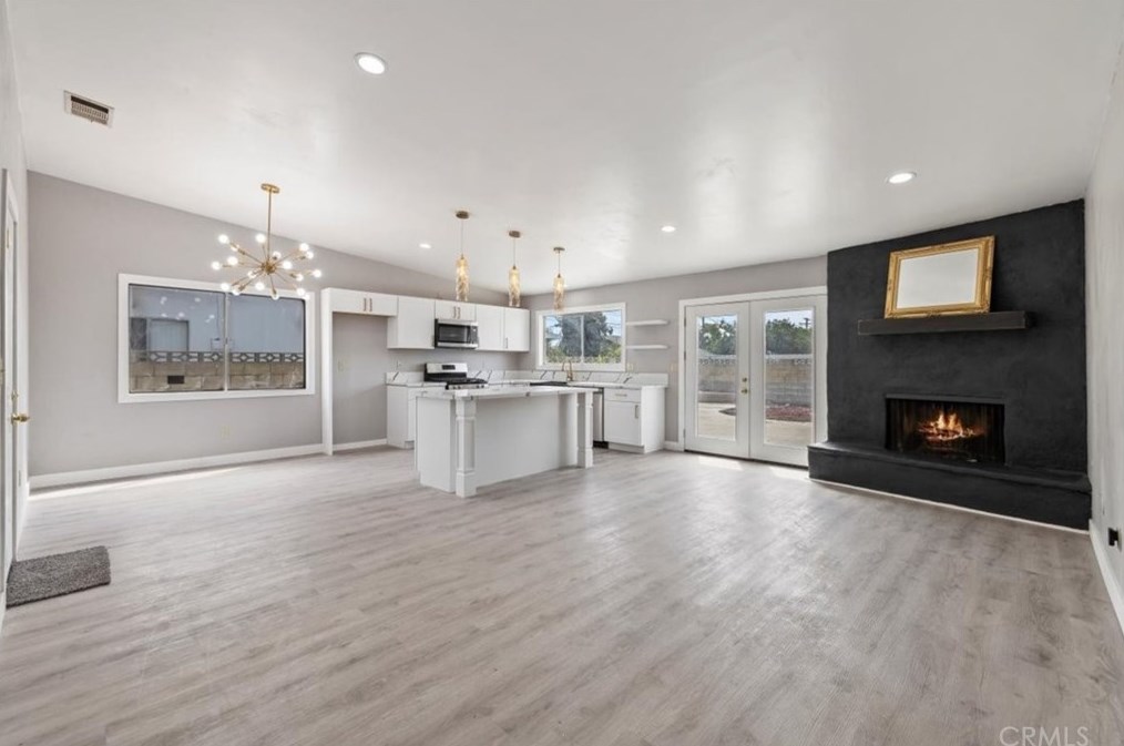 17885 Athol St, Fontana CA  92335-5127 exterior