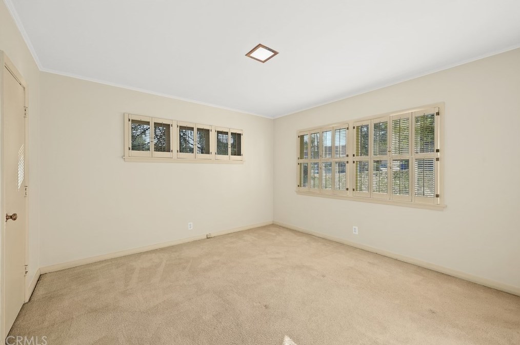 2222 Mendocino Ln, Altadena CA  91001-2816 exterior