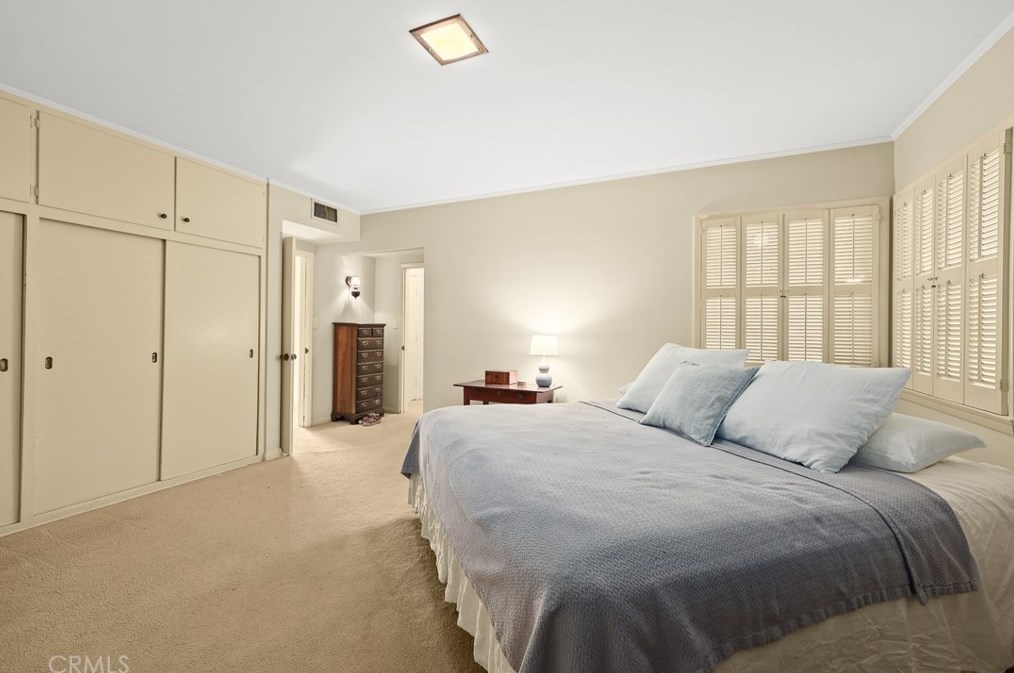 2222 Mendocino Ln, Altadena CA  91001-2816 exterior