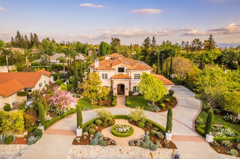 820 Deep Springs Dr, Claremont CA  91711-1402 exterior