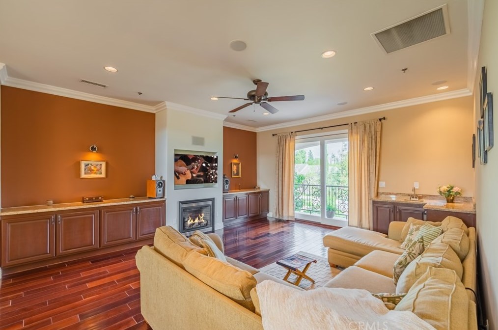 820 Deep Springs Dr, Claremont CA  91711-1402 exterior