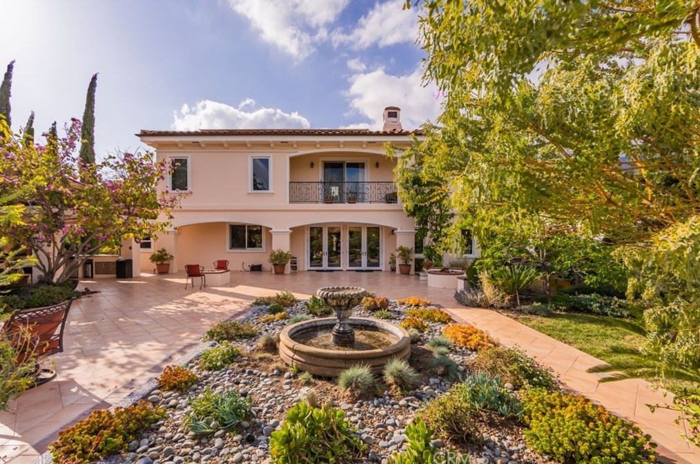 820 Deep Springs Dr, Claremont CA  91711-1402 exterior