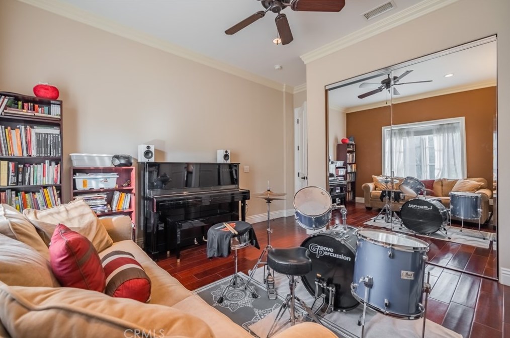 820 Deep Springs Dr, Claremont CA  91711-1402 exterior