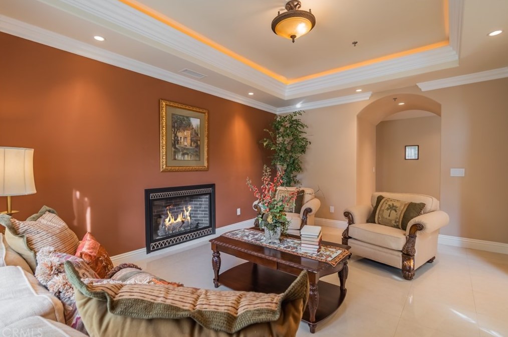 820 Deep Springs Dr, Claremont CA  91711-1402 exterior