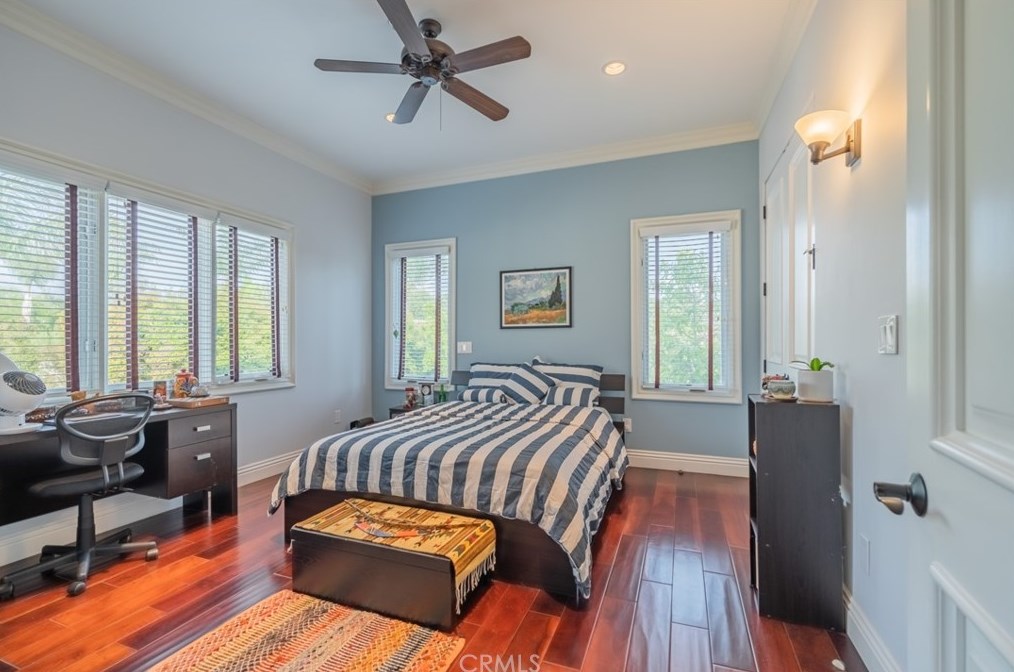 820 Deep Springs Dr, Claremont CA  91711-1402 exterior