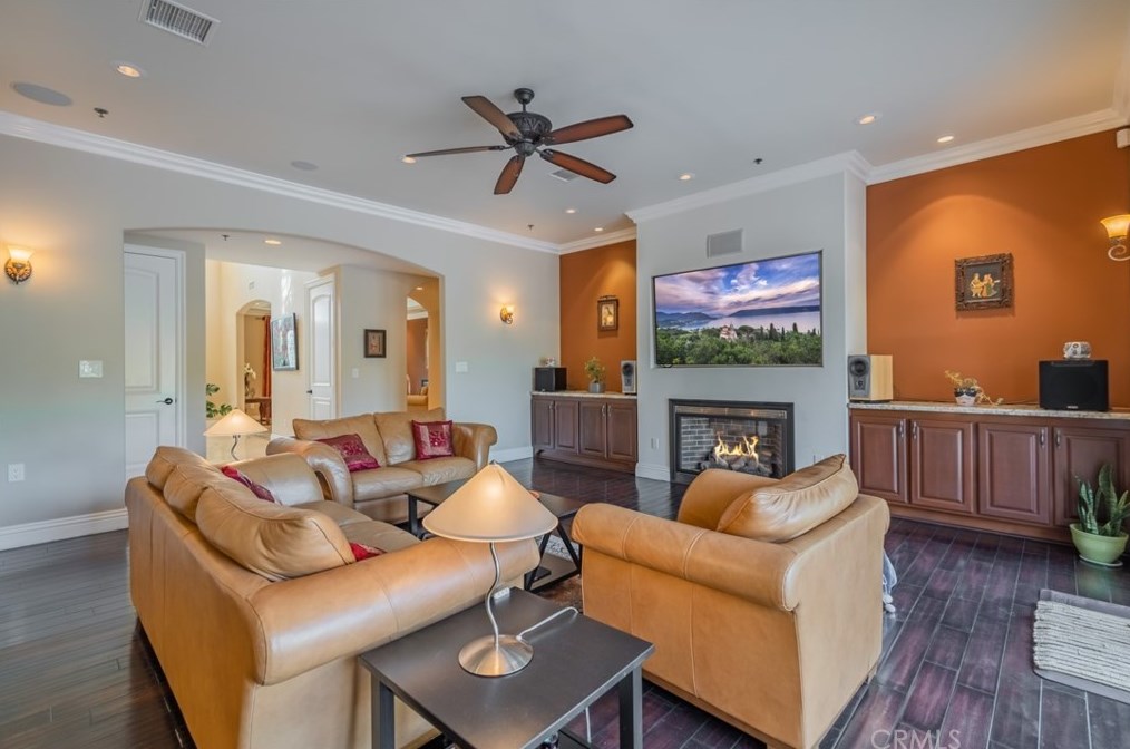 820 Deep Springs Dr, Claremont CA  91711-1402 exterior