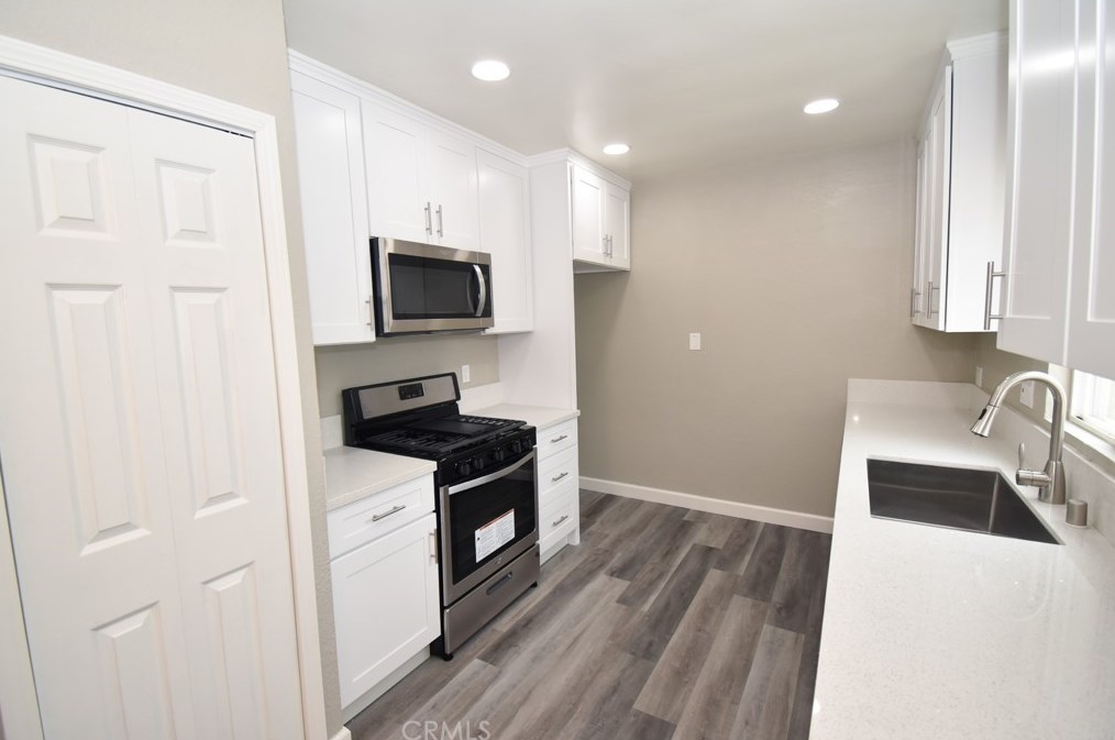 17394 Grevillea St, Fontana CA  92335-5929 exterior