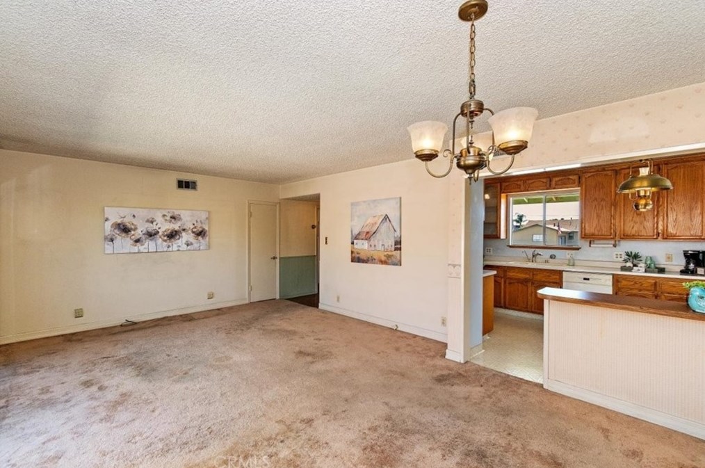 15015 Crestoak Dr, La Mirada CA  90638-4547 exterior