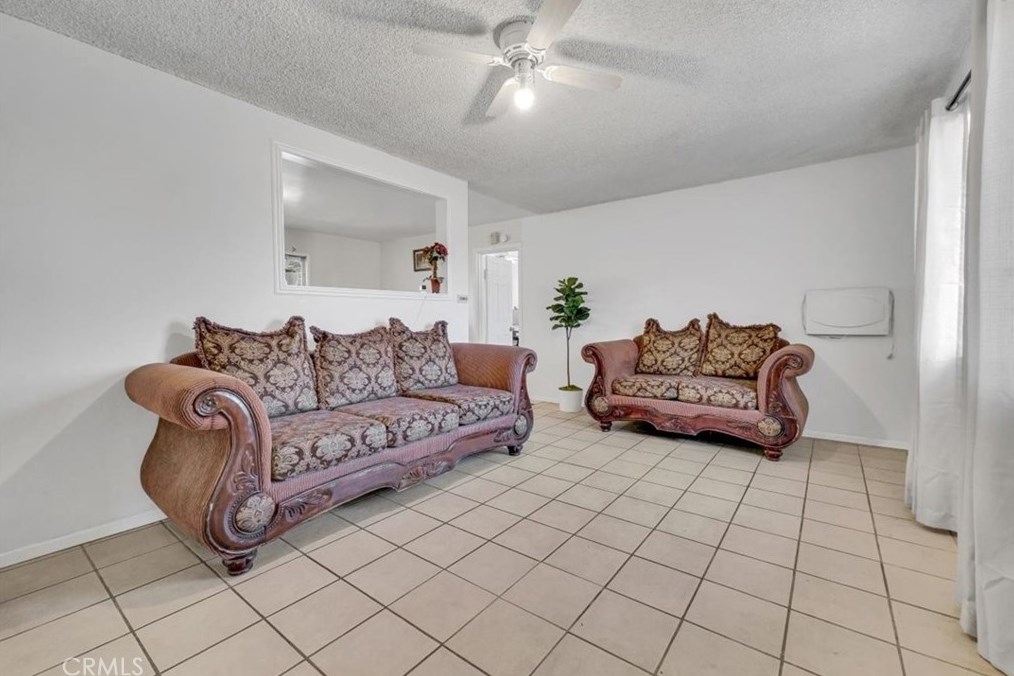 5440 Tyler St, Riverside, CA 92503