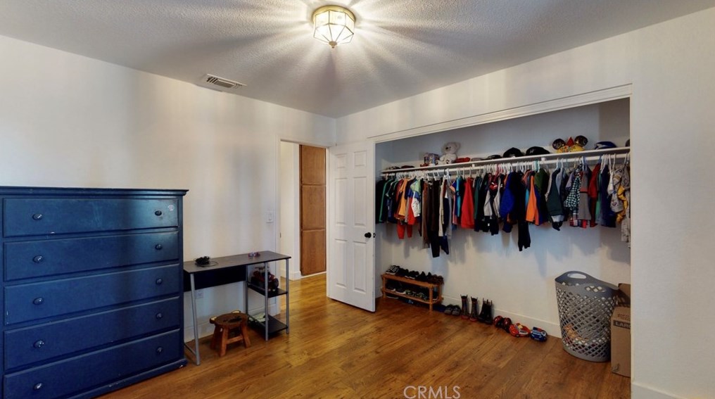 14795 Apple Valley Rd, Apple Valley CA  92307-5105 exterior