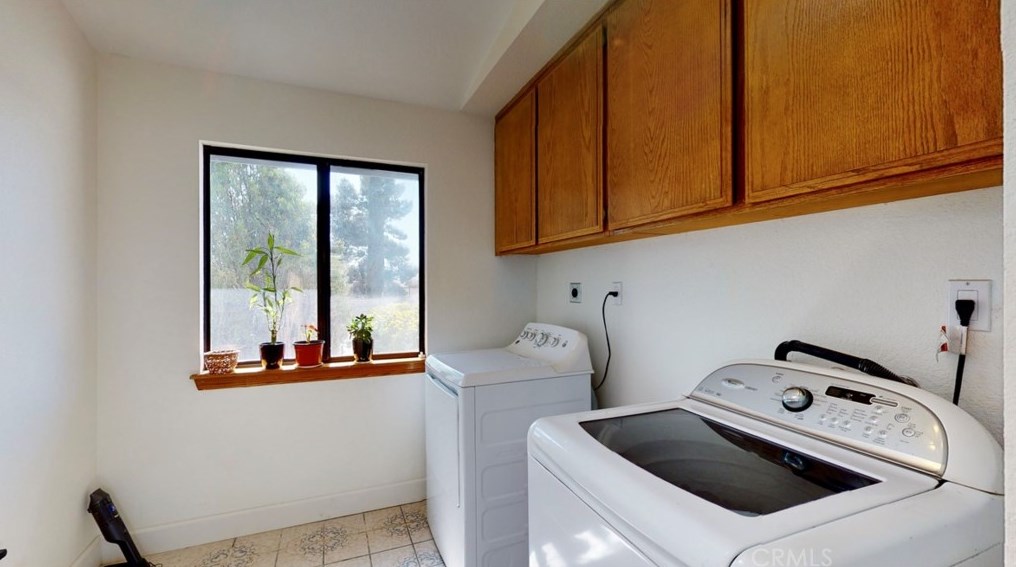 14795 Apple Valley Rd, Apple Valley CA  92307-5105 exterior