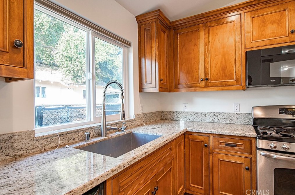 1866 Lundy Ave, Pasadena CA  91104-1054 exterior