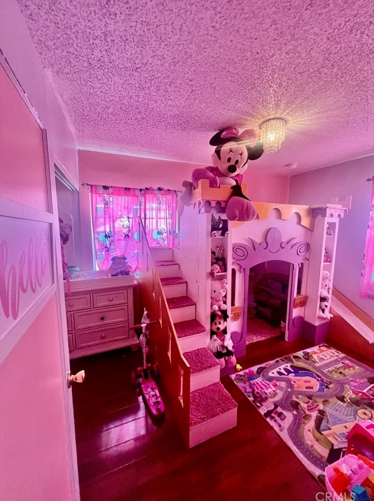 2275 Kathryn Ave, Pomona CA  91766-6325 exterior