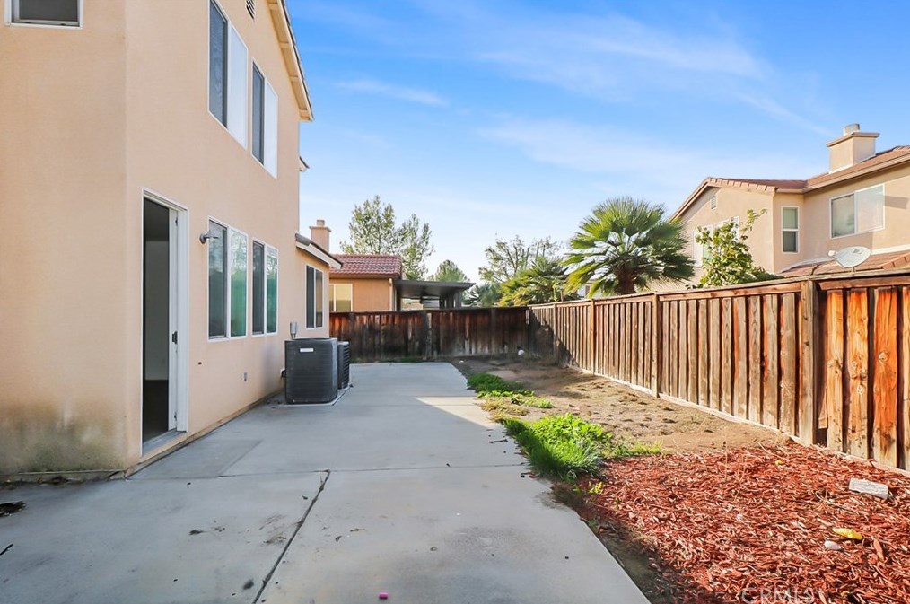 3122 Red Cedar Trl, Hemet CA  92545-8755 exterior