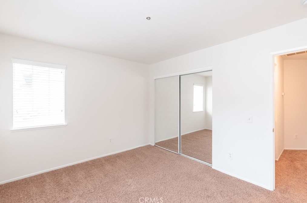 15029 Fox Ridge Dr, Fontana CA  92336-1101 exterior