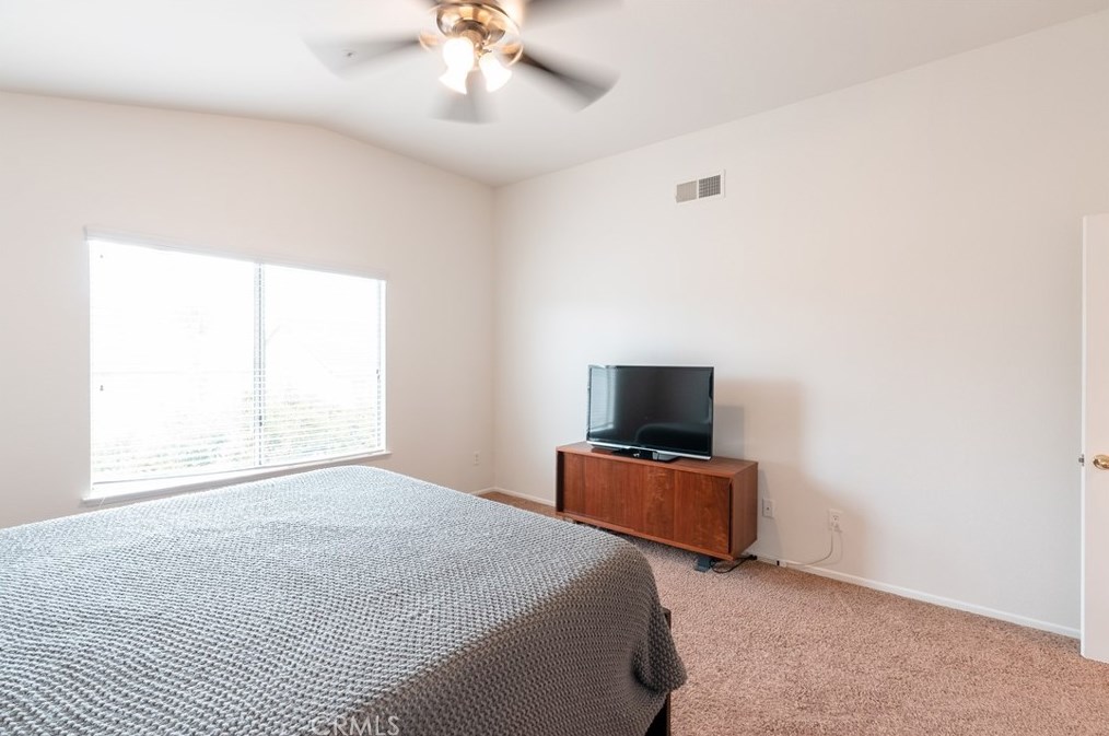 15029 Fox Ridge Dr, Fontana CA  92336-1101 exterior