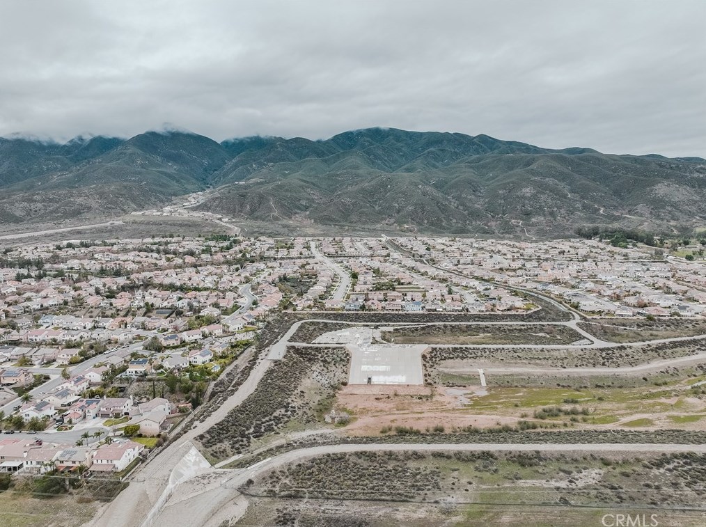 15029 Fox Ridge Dr, Fontana CA  92336-1101 exterior