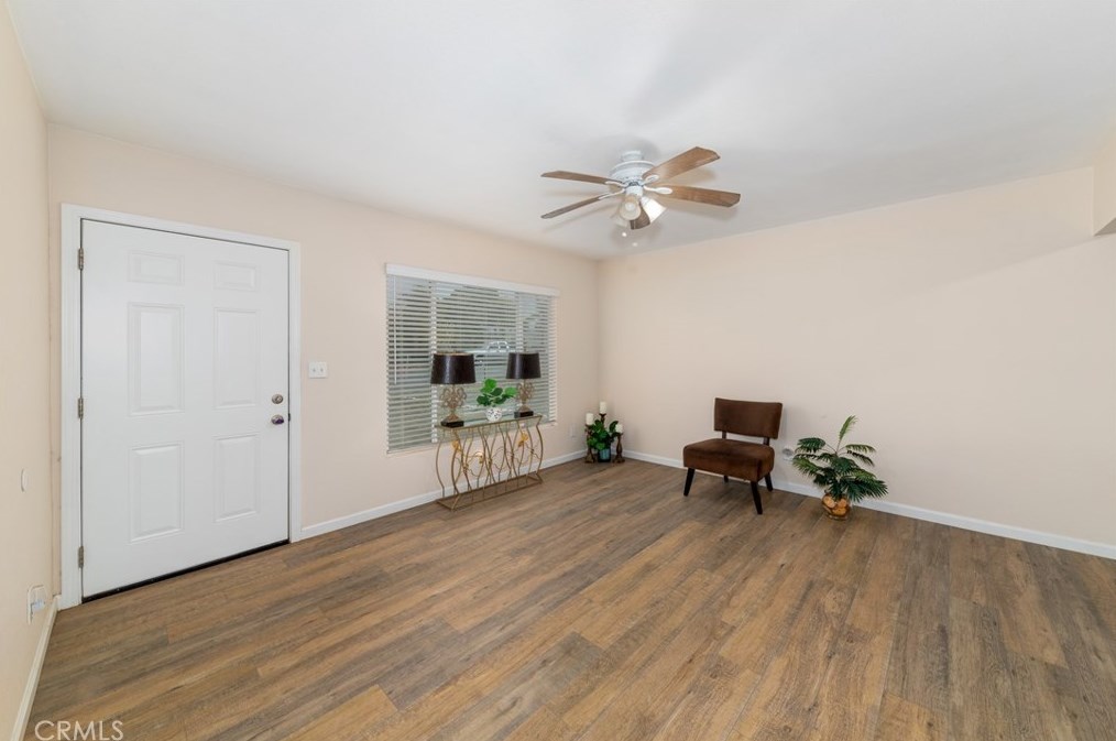 15349 Pine Ave, Fontana CA  92335-4370 exterior