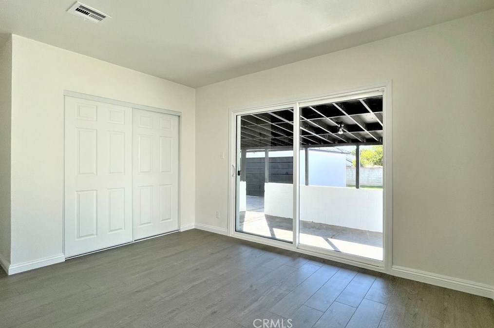 9967 Vena Ave, Los Angeles CA  91331-4548 exterior