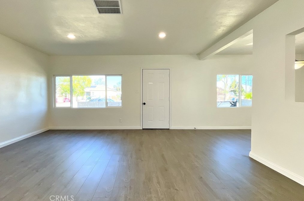 9967 Vena Ave, Los Angeles CA  91331-4548 exterior