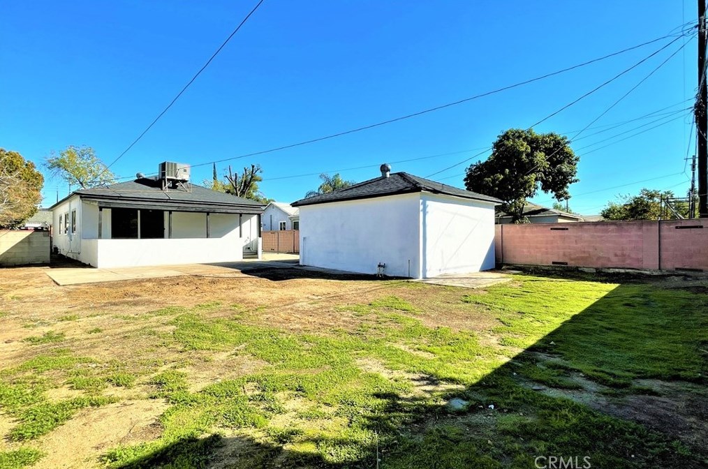 9967 Vena Ave, Los Angeles CA  91331-4548 exterior