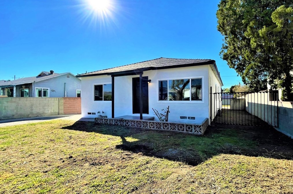 9967 Vena Ave, Los Angeles CA  91331-4548 exterior