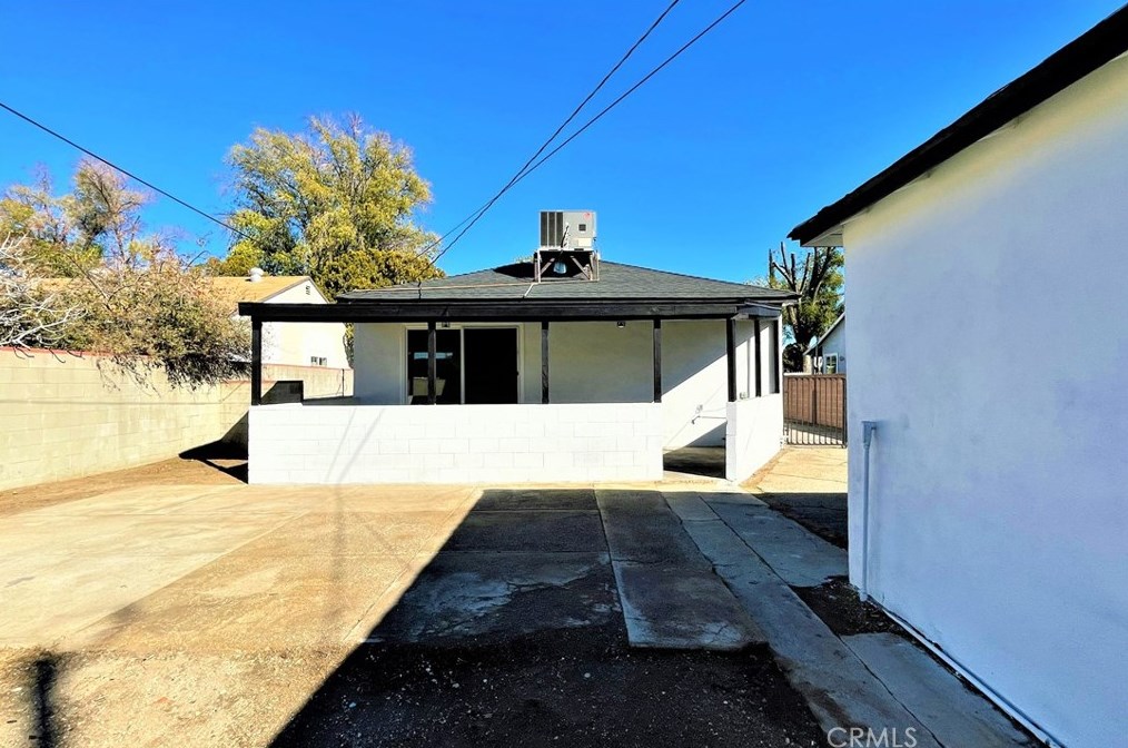 9967 Vena Ave, Los Angeles CA  91331-4548 exterior