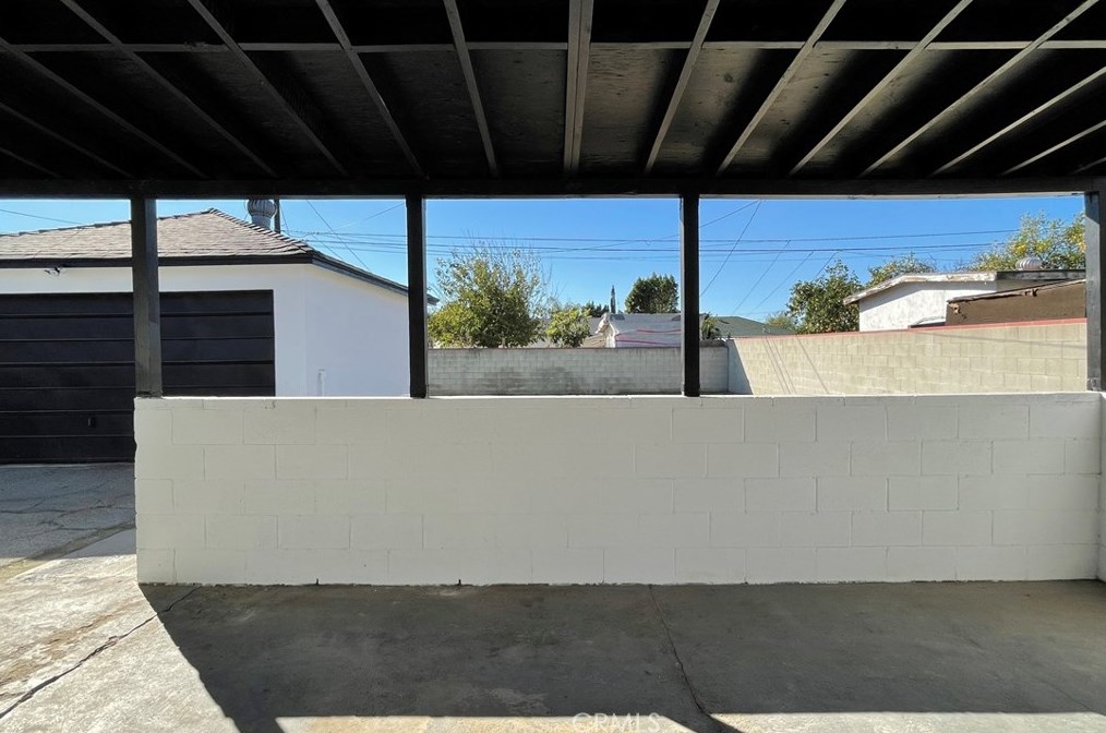 9967 Vena Ave, Los Angeles CA  91331-4548 exterior