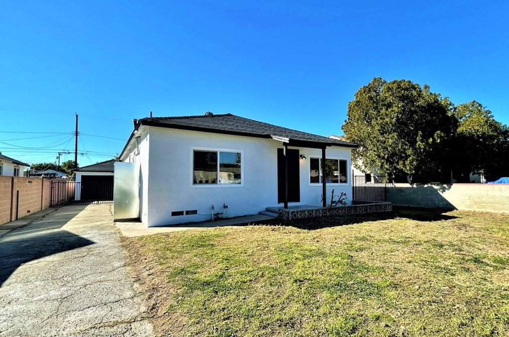 9967 Vena Ave, Los Angeles CA  91331-4548 exterior