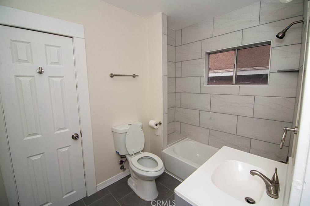 2682 Carleton Ave, Los Angeles CA  90065-1109 exterior