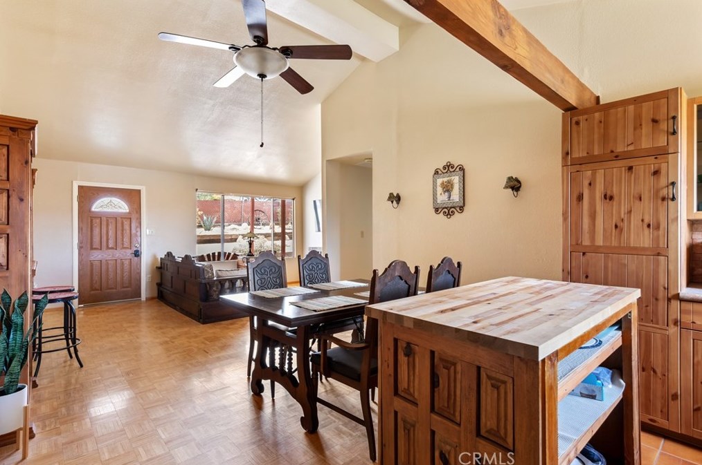 61854 Crest Circle Dr, Joshua Tree CA  92252-2654 exterior