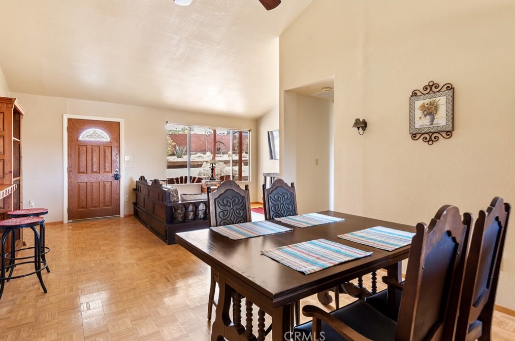 61854 Crest Circle Dr, Joshua Tree CA  92252-2654 exterior
