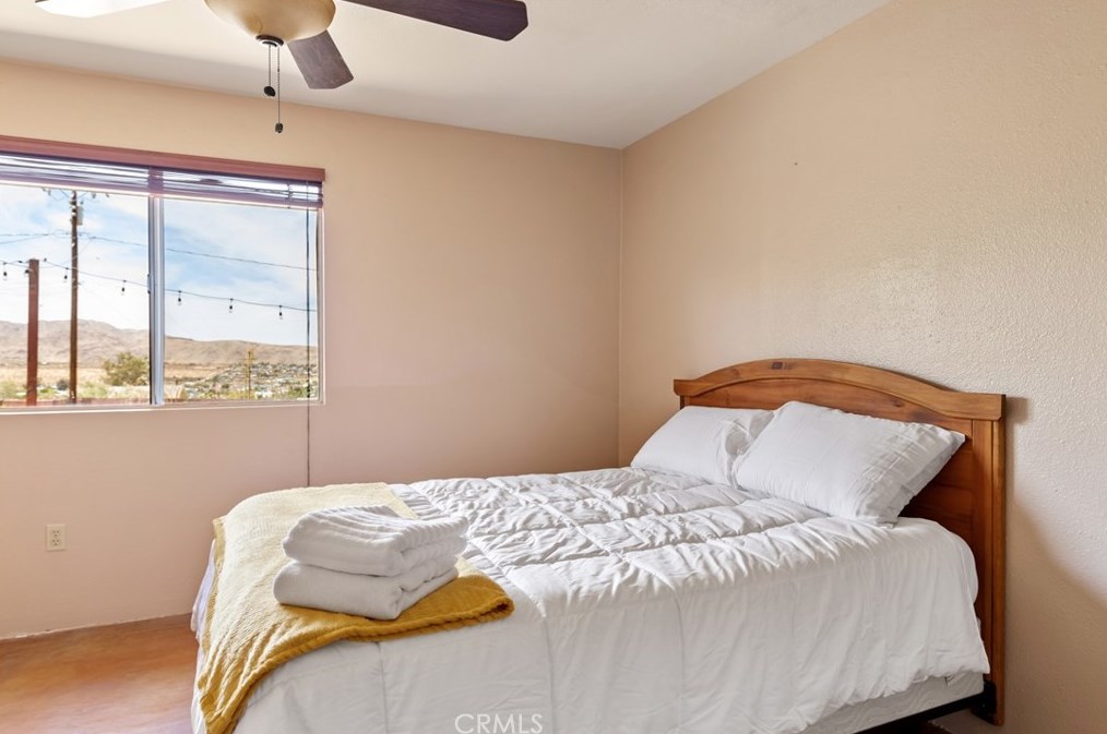 61854 Crest Circle Dr, Joshua Tree CA  92252-2654 exterior