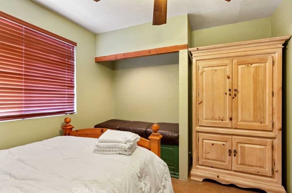 61854 Crest Circle Dr, Joshua Tree CA  92252-2654 exterior