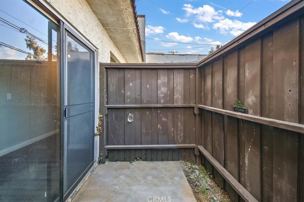 938 Huntington Dr, Duarte CA  91010-2405 exterior