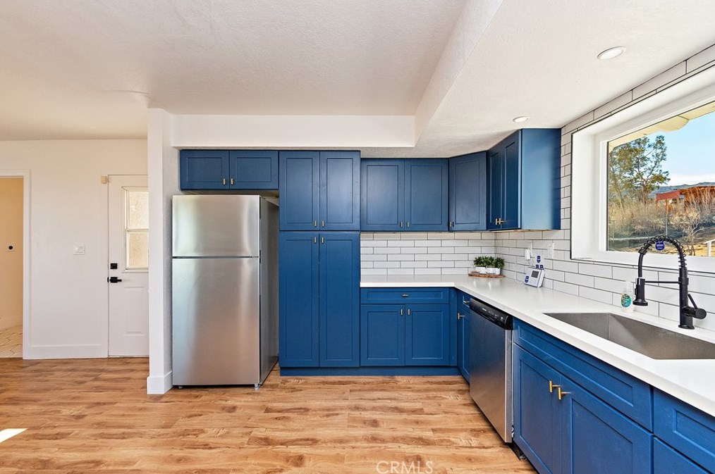 6762 Outpost Rd, Joshua Tree CA  92252-2238 exterior