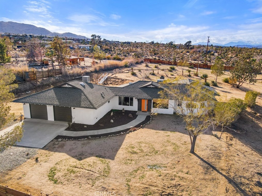 6762 Outpost Rd, Joshua Tree CA  92252-2238 exterior